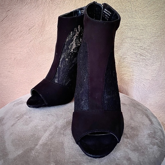 ALDO Open Toe Bootie - Picture 2 of 6